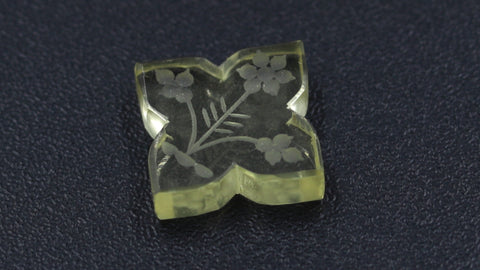 Lemon Quartz Yellow Point Clover Engraving Natural 19 MM Stone